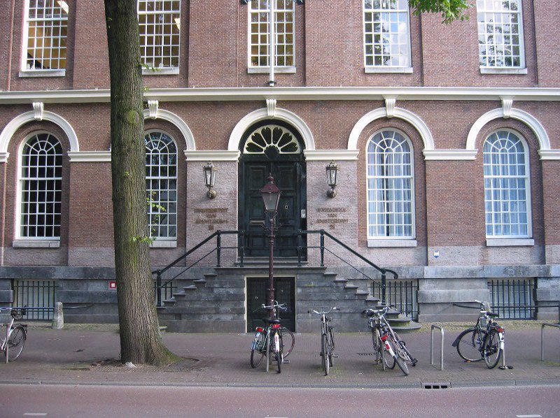 Plateau-traplift in het Maagdenhuis Amsterdam